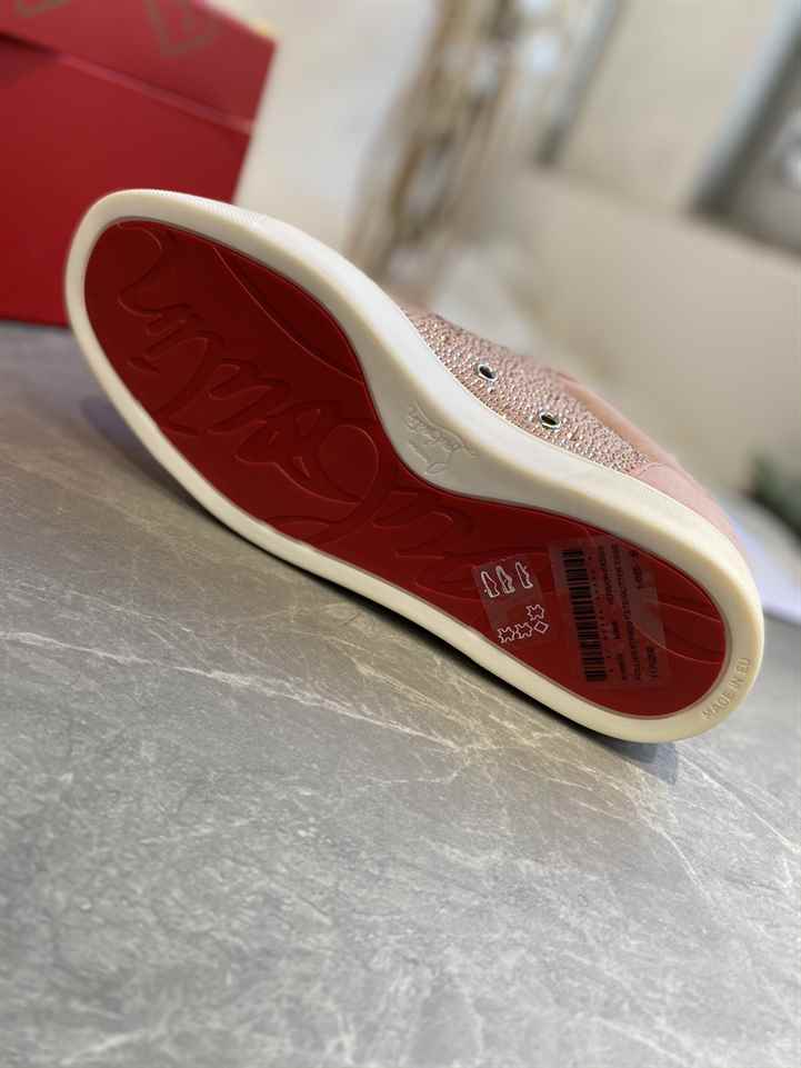 CHRISTIAN LOUBOUTIN LOW TOP SNEAKER - CL158