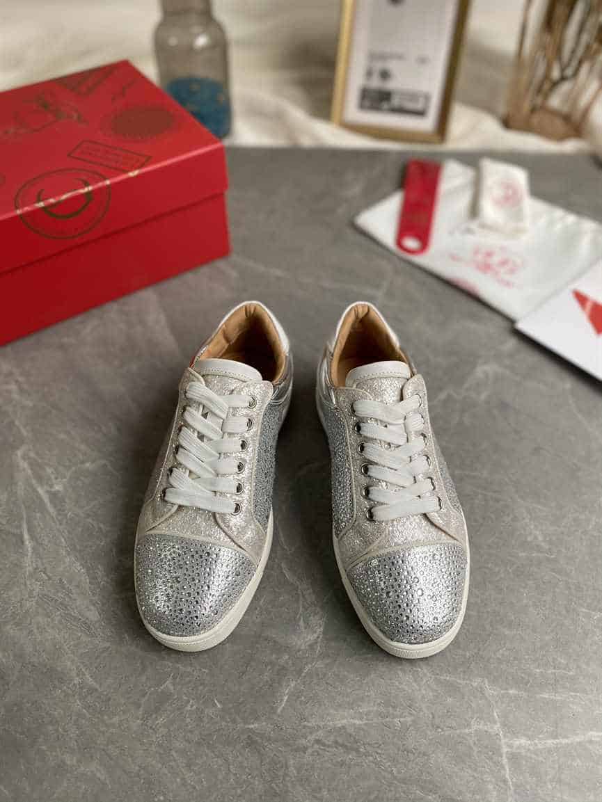 CHRISTIAN LOUBOUTIN LOW TOP SNEAKER - CL160