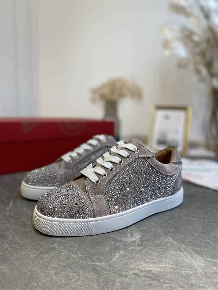 CHRISTIAN LOUBOUTIN LOW TOP SNEAKER - CL161