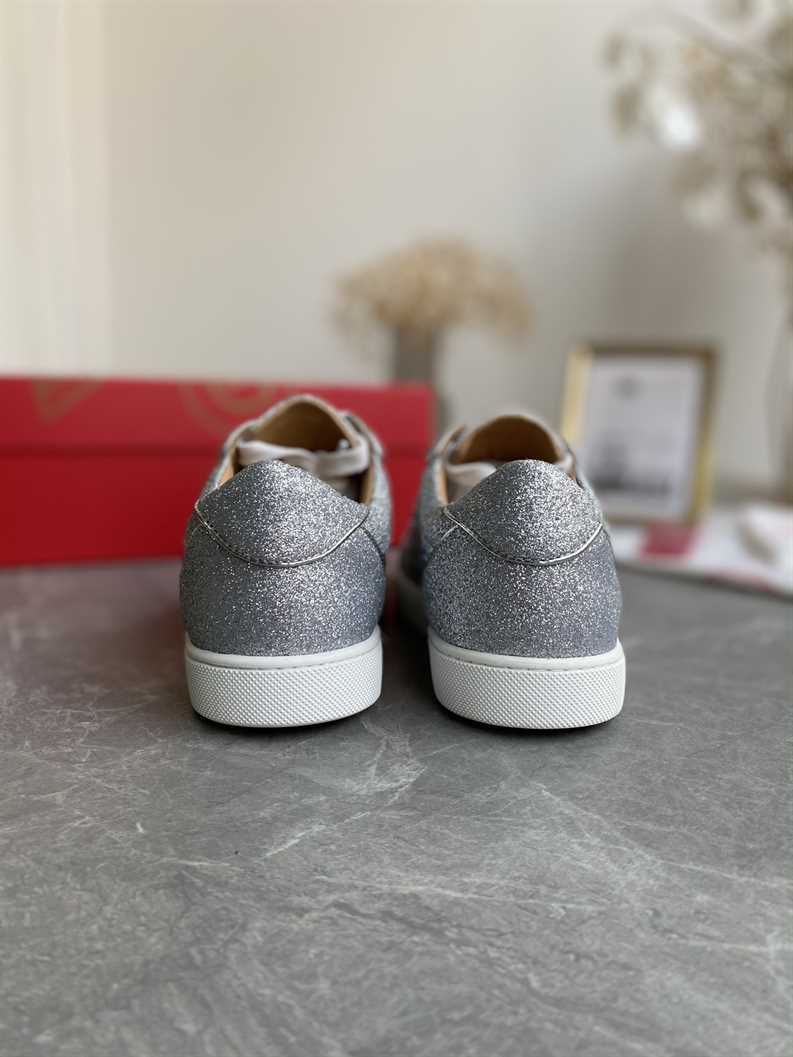 CHRISTIAN LOUBOUTIN LOW TOP SNEAKER - CL165