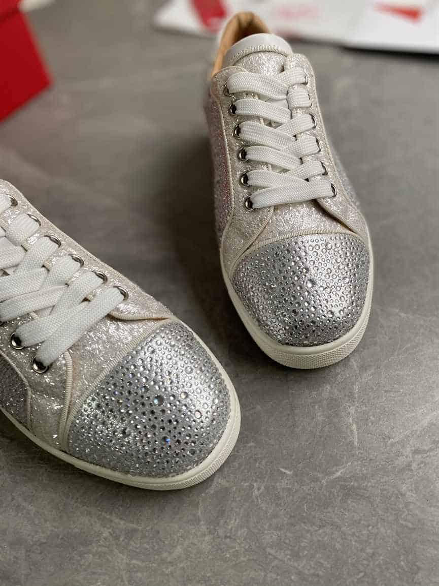 CHRISTIAN LOUBOUTIN LOW TOP SNEAKER - CL160