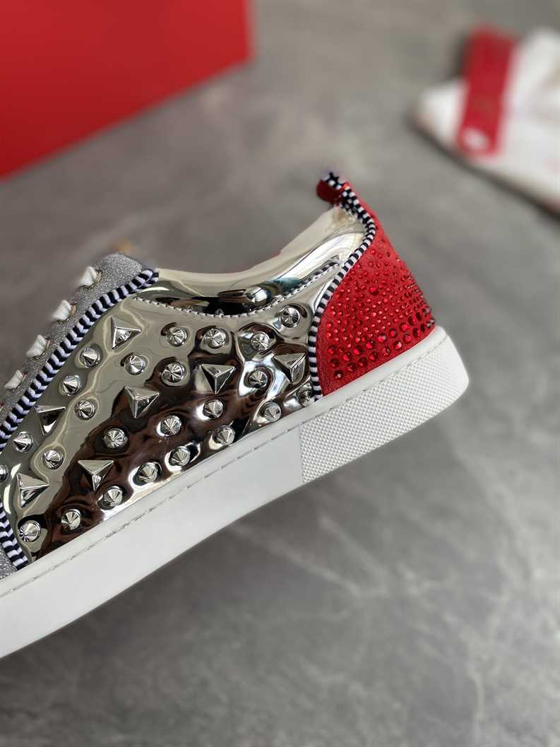 CHRISTIAN LOUBOUTIN LOW TOP SNEAKER - CL170