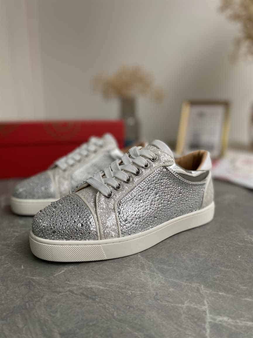 CHRISTIAN LOUBOUTIN LOW TOP SNEAKER - CL160