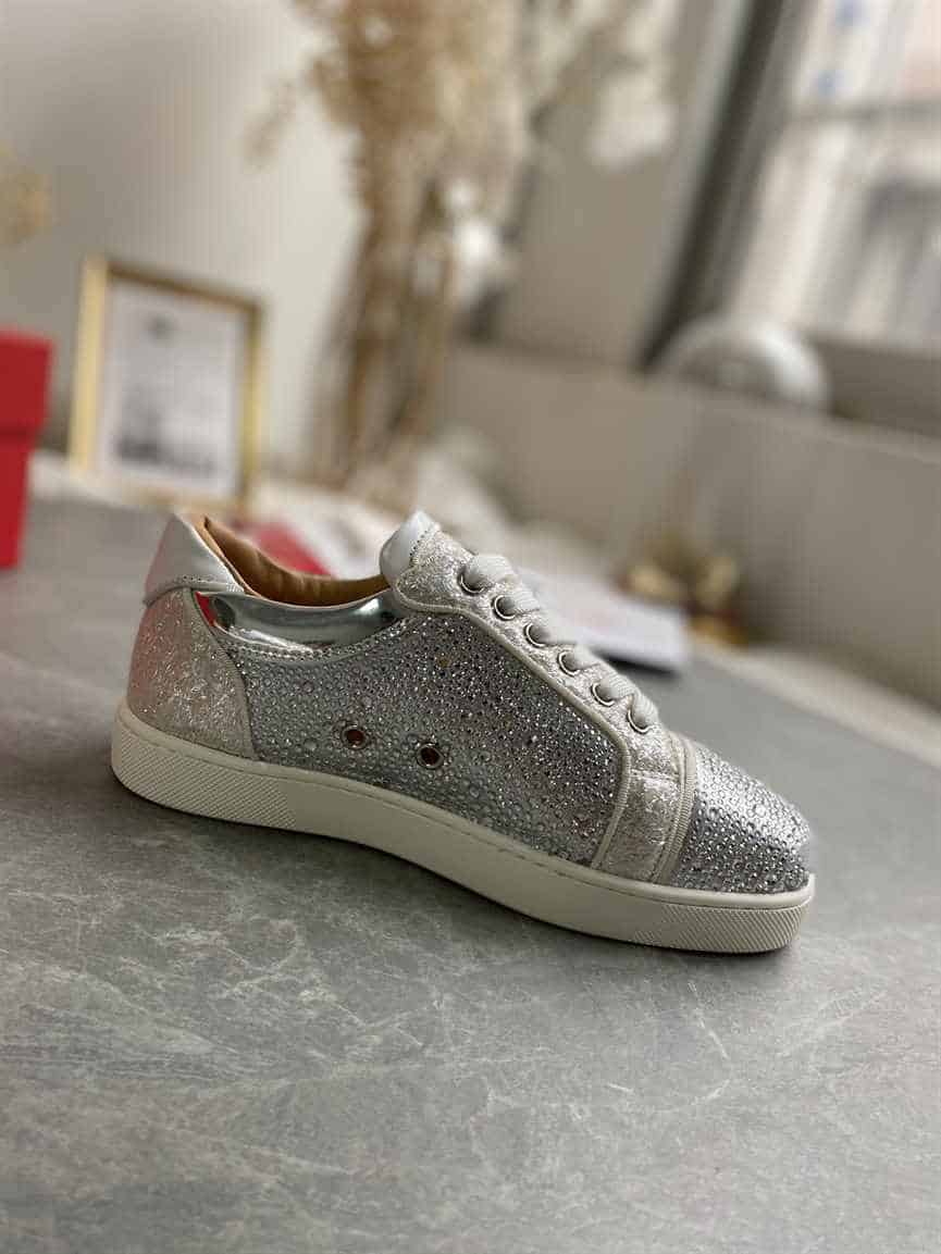 CHRISTIAN LOUBOUTIN LOW TOP SNEAKER - CL160