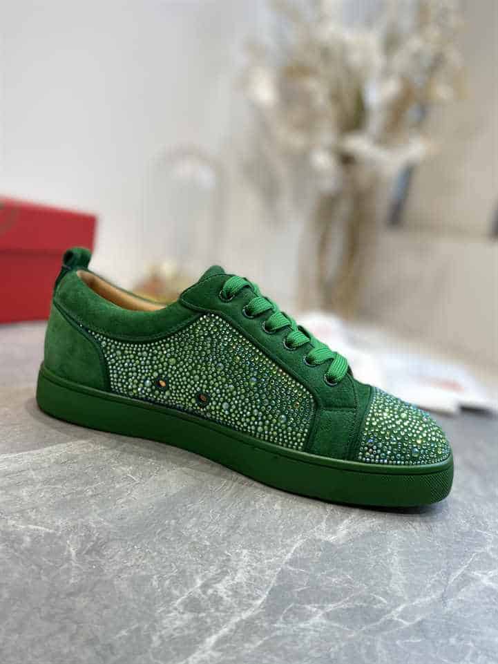 CHRISTIAN LOUBOUTIN LOW TOP SNEAKER - CL162