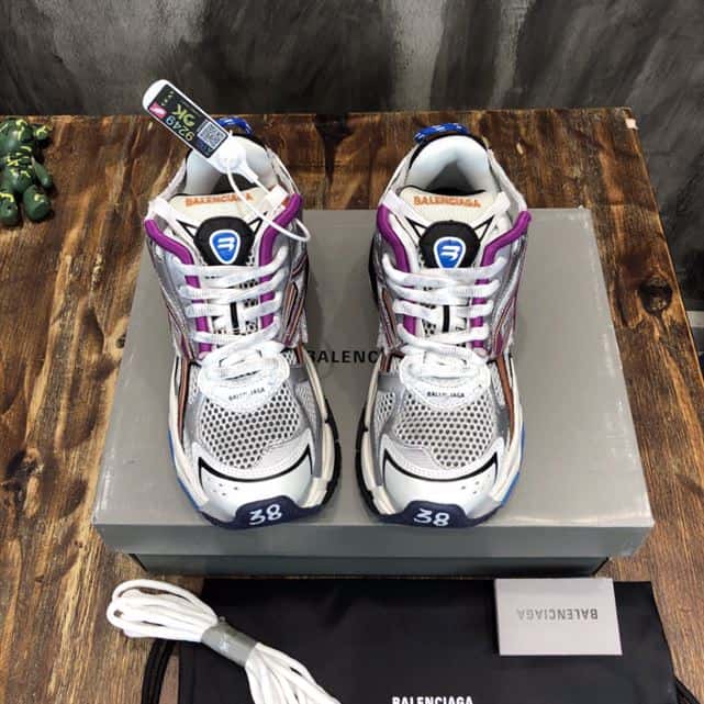 BALENCIAGA MEN'S RUNNER TRAINERS IN GREY - BB207