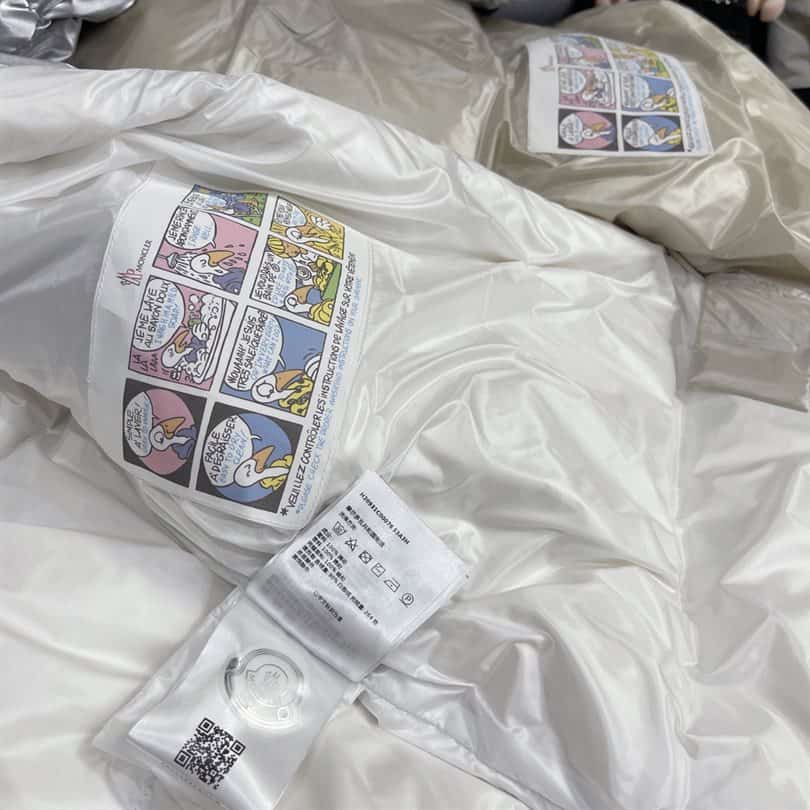 MONCLER JACKET - MJ011