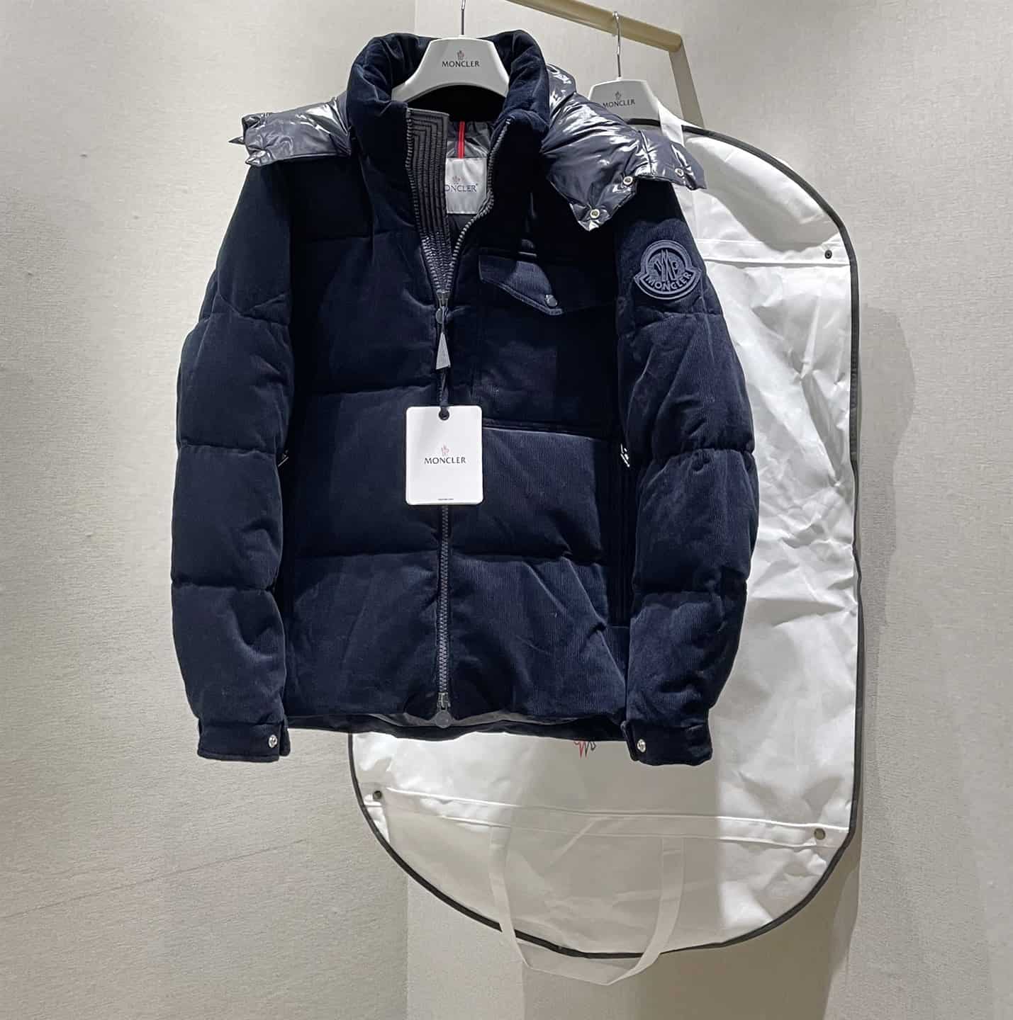 MONCLER JACKET - MJ025