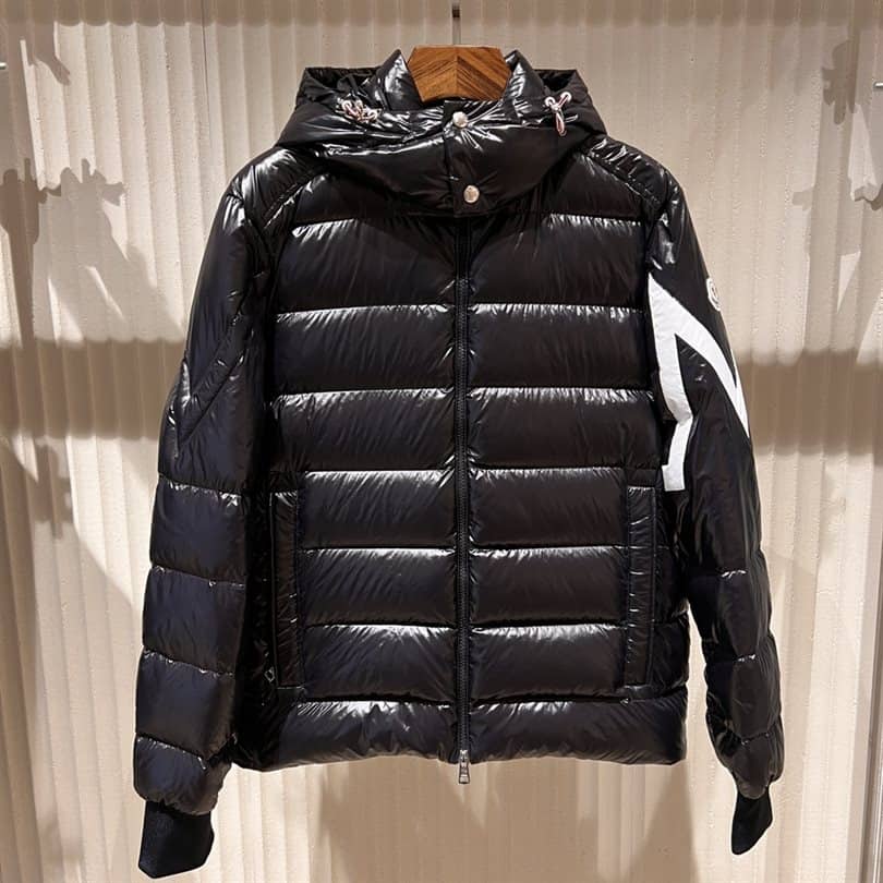 MONCLER JACKET - MJ049