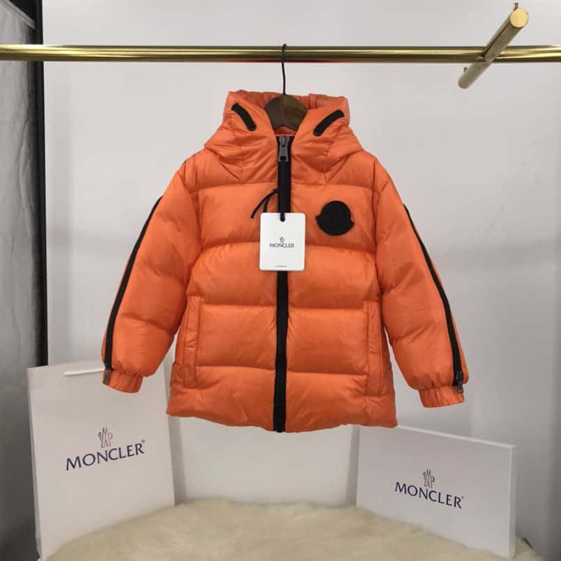 MONCLER JACKET - MJ070