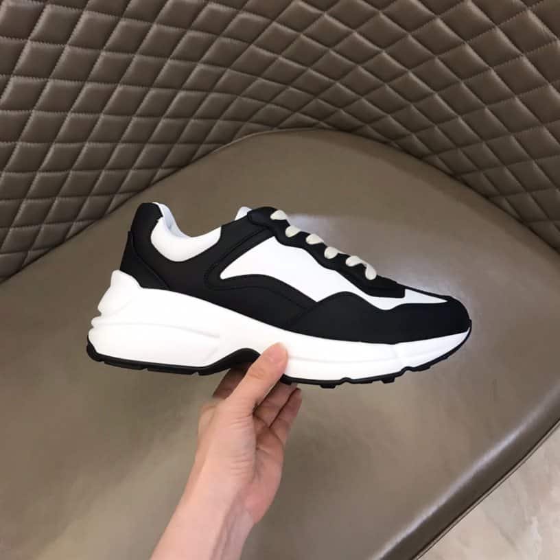 Gucci Rhyton Low Top Sneakers In Black And White – GC124