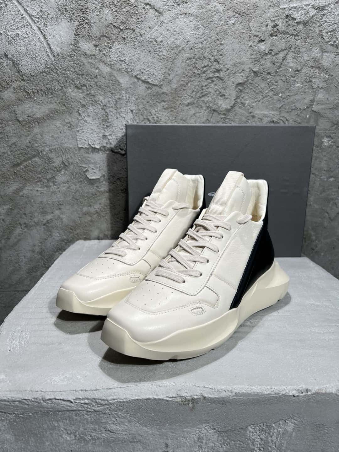 Rick Owens Sneakers - RS001