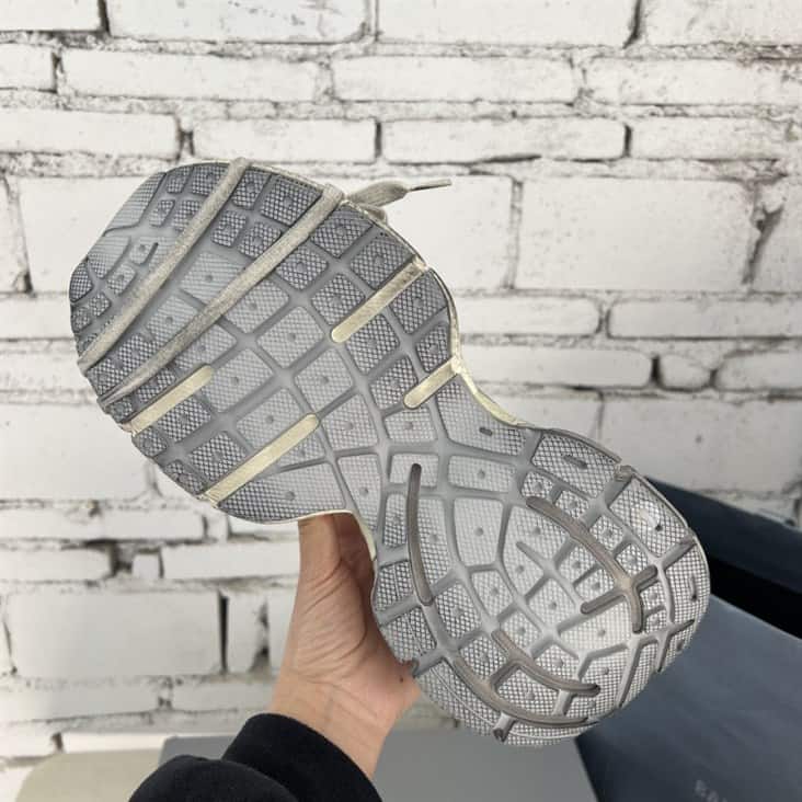 BALENCIAGA MEN'S 3XL TRAINERS - BB214