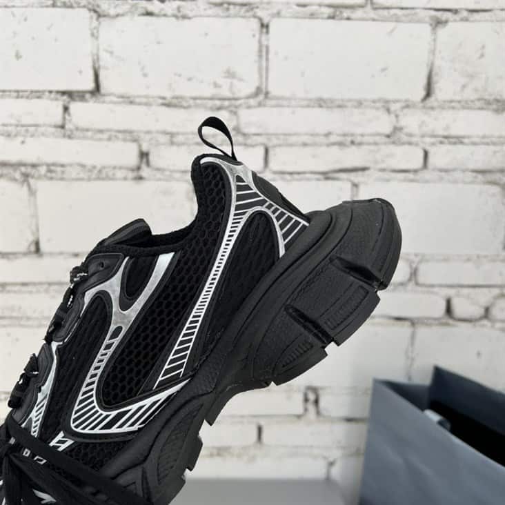 BALENCIAGA MEN'S 3XL TRAINERS - BB215