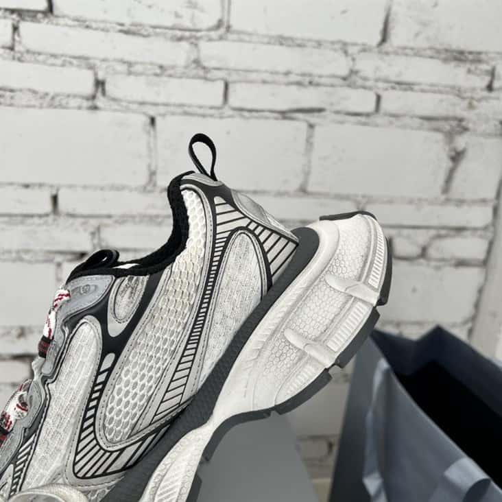 BALENCIAGA MEN'S 3XL TRAINERS - BB216