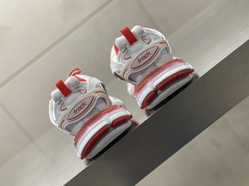 BALENCIAGA MEN'S TRACK TRAINERS - BB221