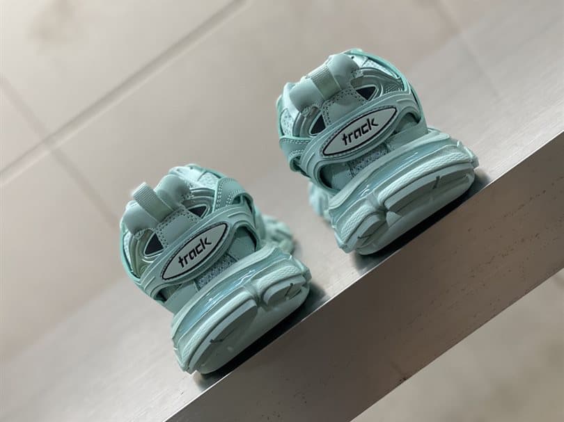 BALENCIAGA MEN'S TRACK TRAINERS - BB222