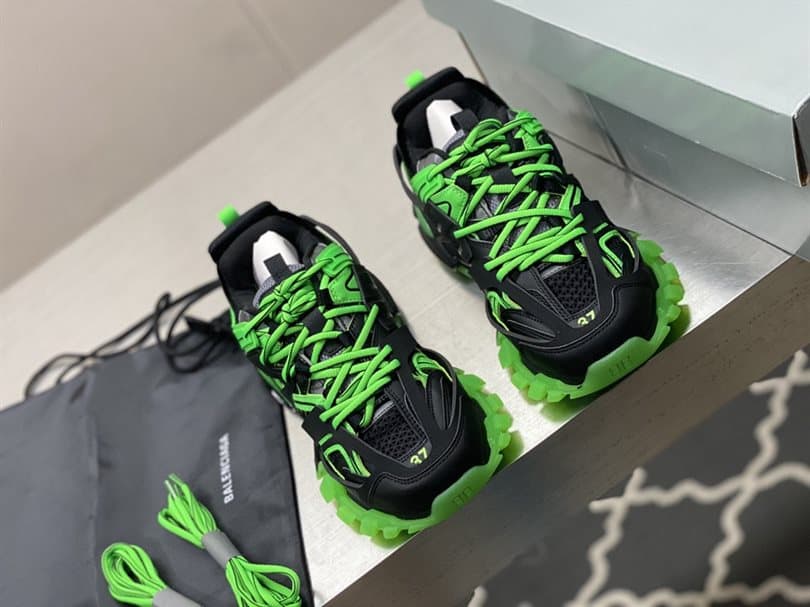 BALENCIAGA MEN'S TRACK TRAINERS - BB224