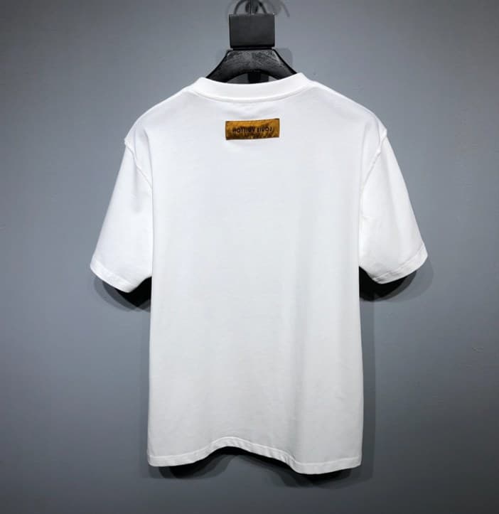 LOUIS VUITTON T-SHIRT - LV25