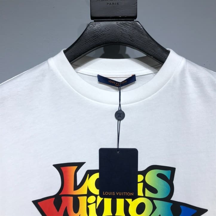 LOUIS VUITTON T-SHIRT - LV25
