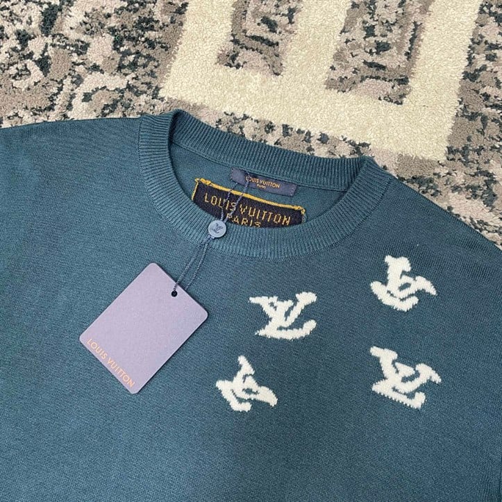LOUIS VUITTON T-SHIRT - LV26