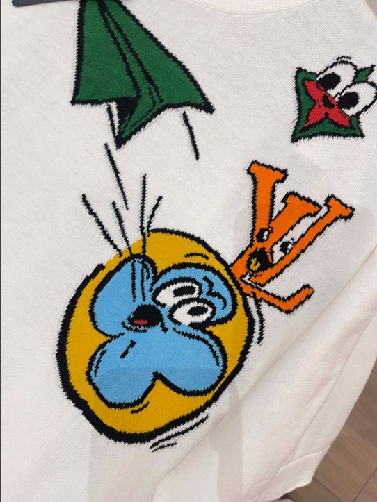 LOUIS VUITTON T-SHIRT - LV28