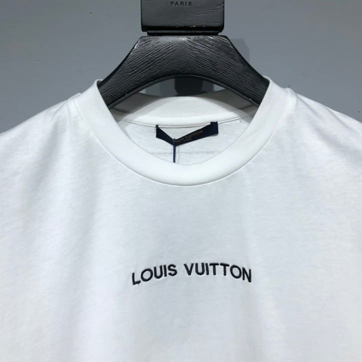 LOUIS VUITTON T-SHIRT - LV33