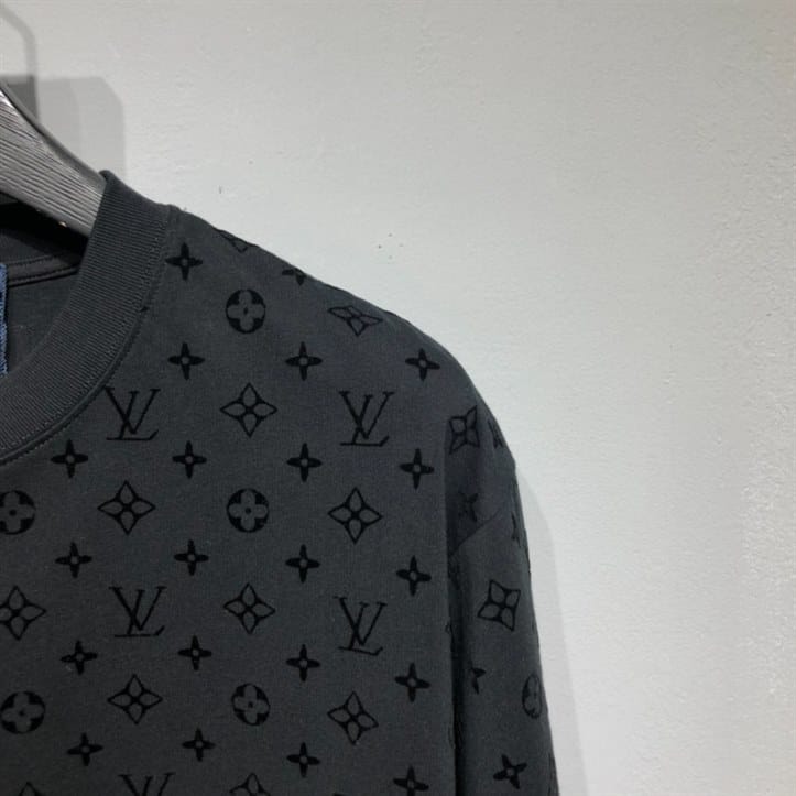 LOUIS VUITTON T-SHIRT - LV36