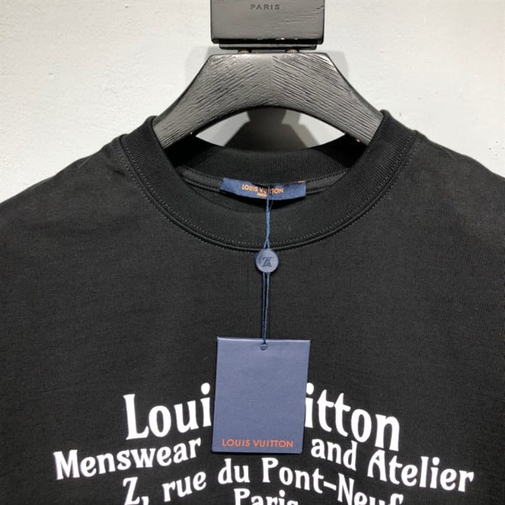 LOUIS VUITTON T-SHIRT - LV37