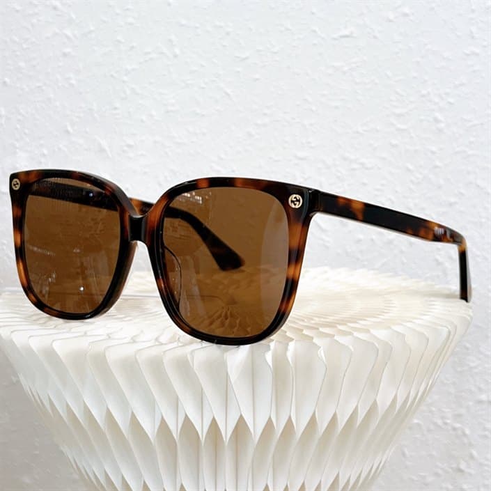 GUCCI SUNGLASSES - GST04