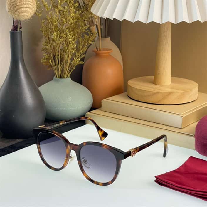 GUCCI SUNGLASSES - GST07