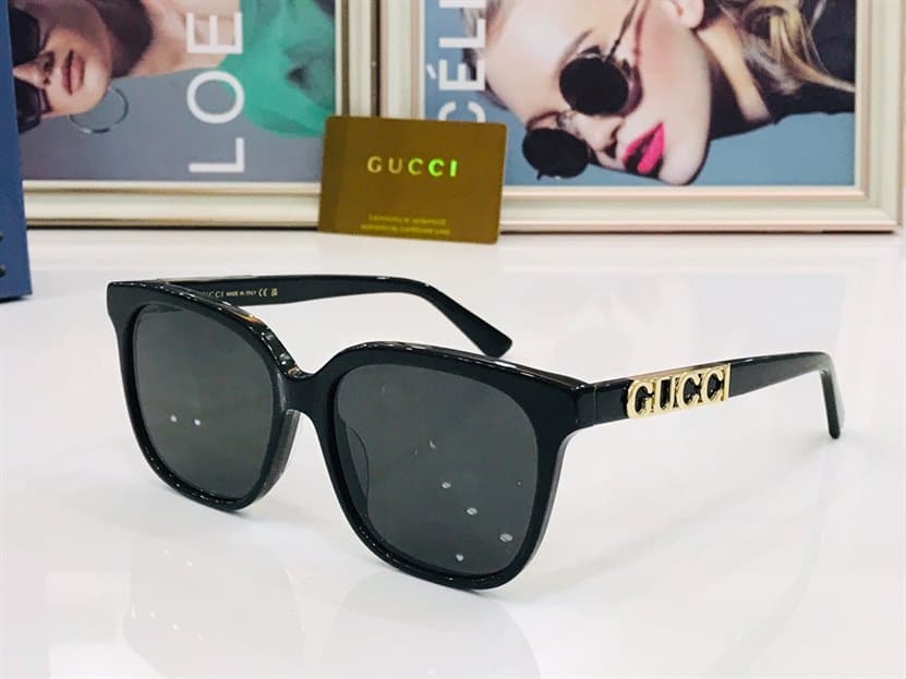 GUCCI SUNGLASSES - GST11