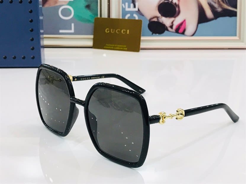 GUCCI SUNGLASSES - GST12