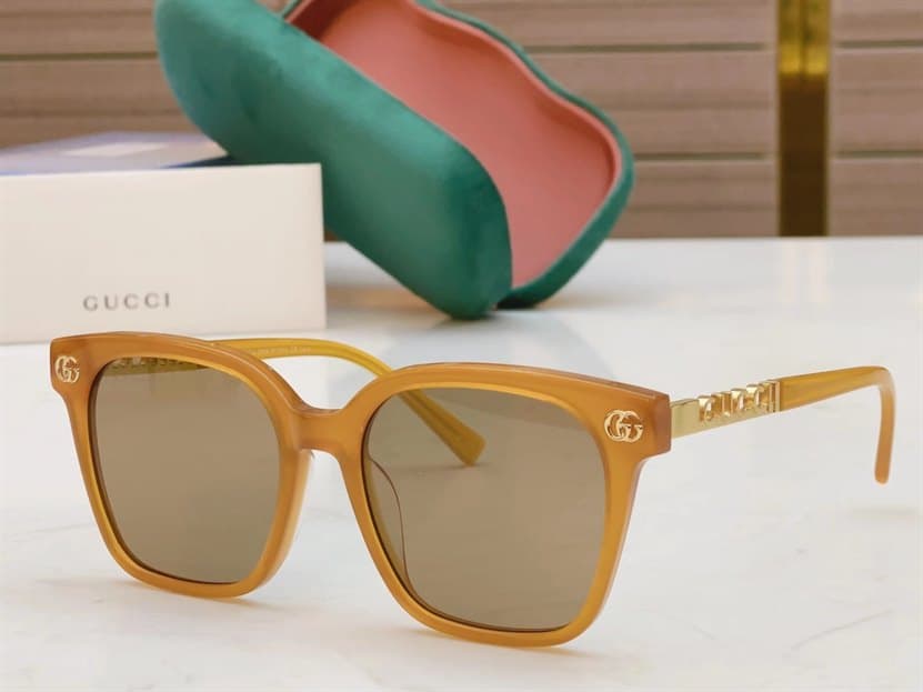 GUCCI SUNGLASSES - GST17
