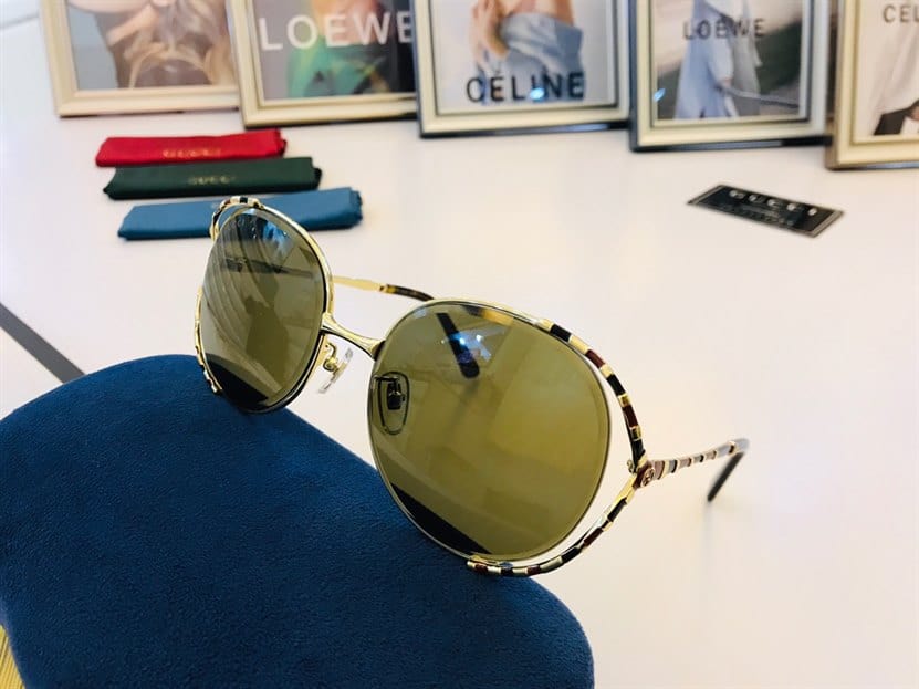 GUCCI SUNGLASSES - GST18