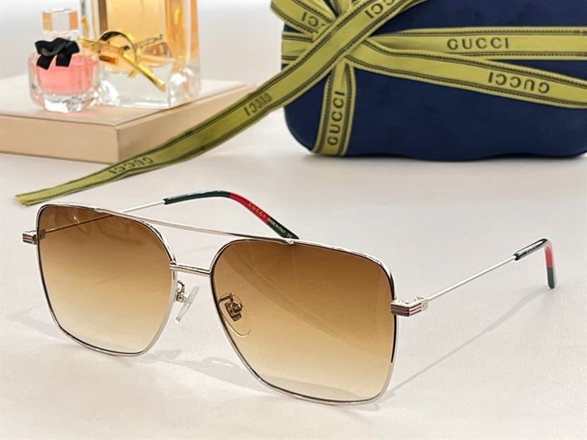 GUCCI SUNGLASSES - GST19