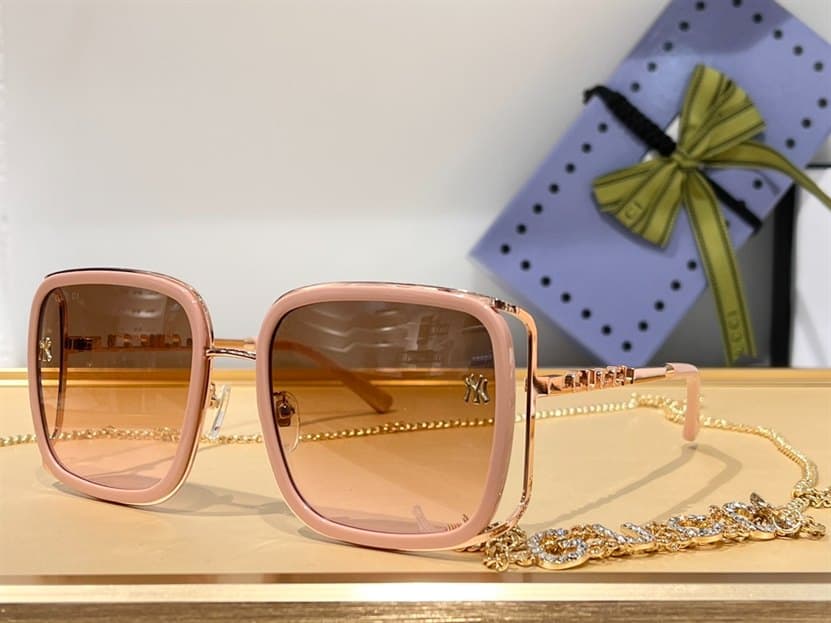 GUCCI SUNGLASSES - GST20