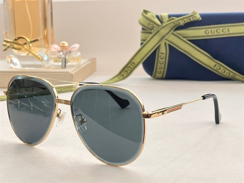 GUCCI SUNGLASSES - GST21