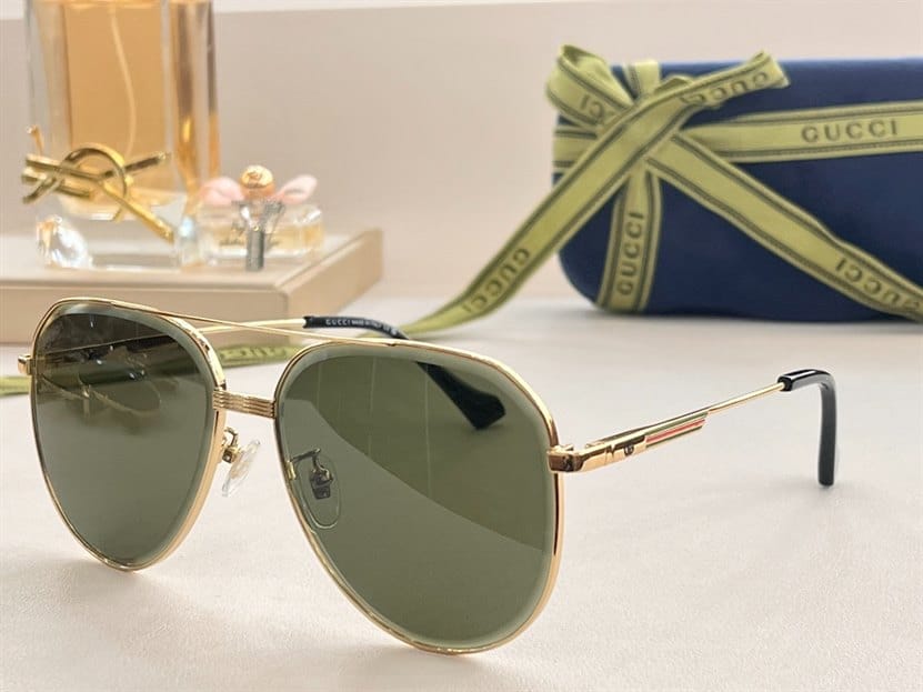 GUCCI SUNGLASSES - GST21