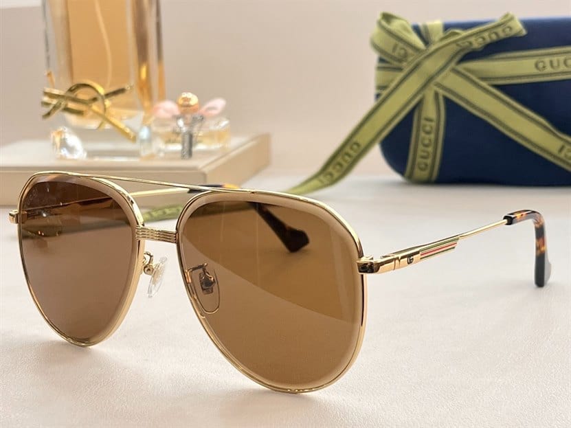 GUCCI SUNGLASSES - GST21