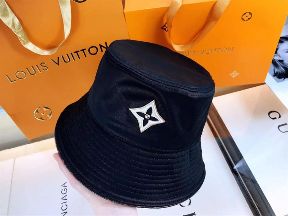 Louis Vuitton Bucket Hat - LHC24