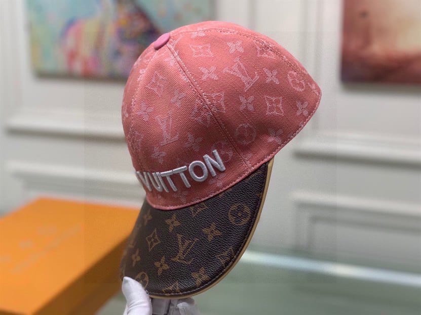 Louis Vuitton Cap - LHC01