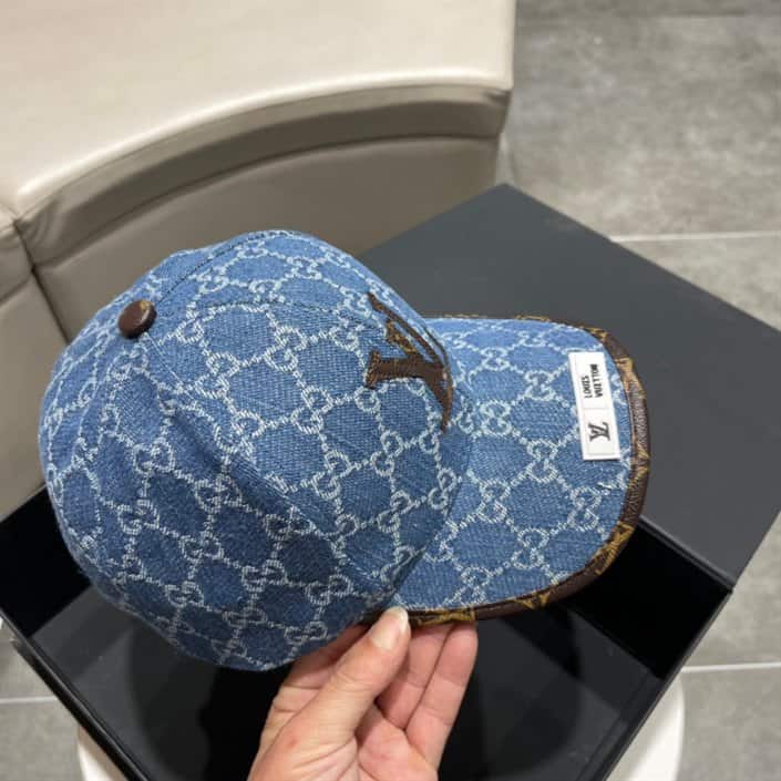 Louis Vuitton Cap - LHC03