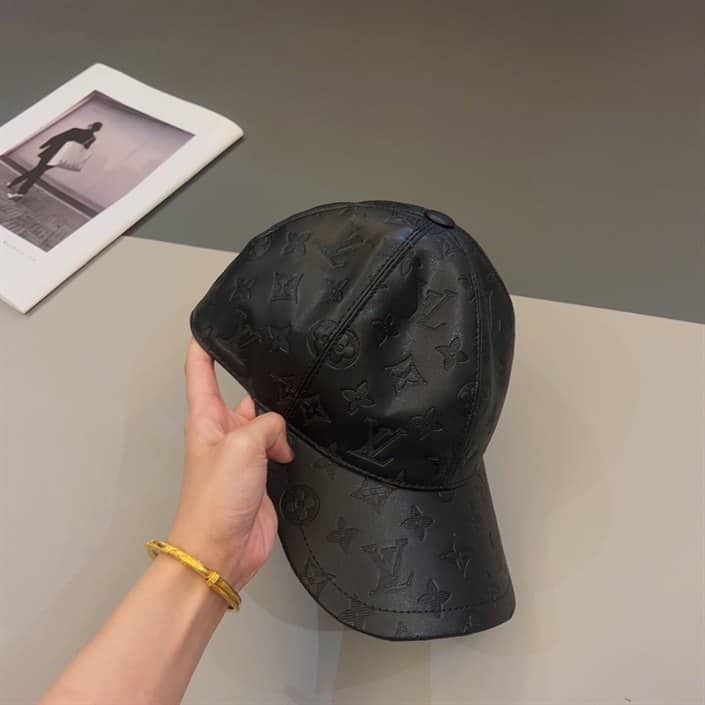 Louis Vuitton Cap - LHC05