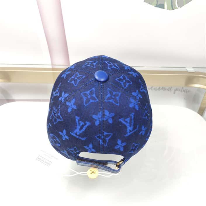 Louis Vuitton Cap - LHC06