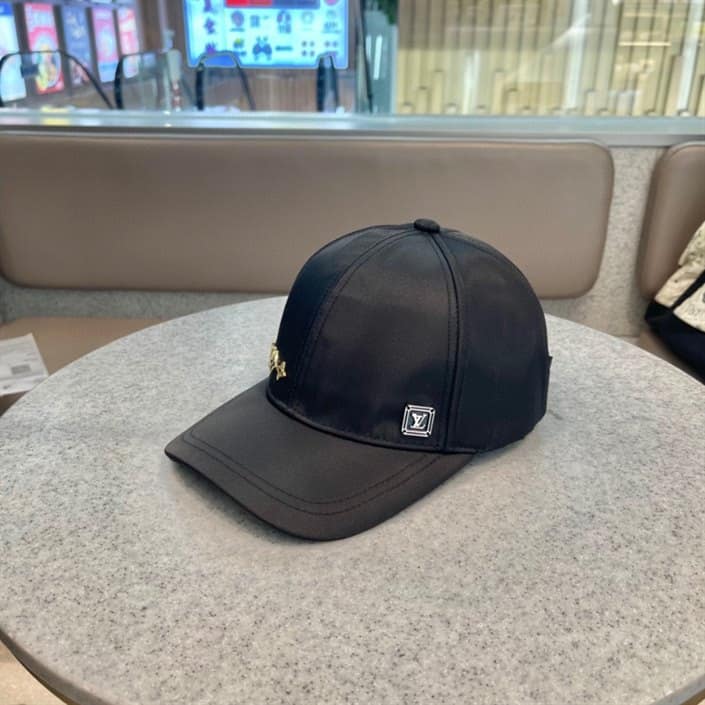 Louis Vuitton Cap - LHC07