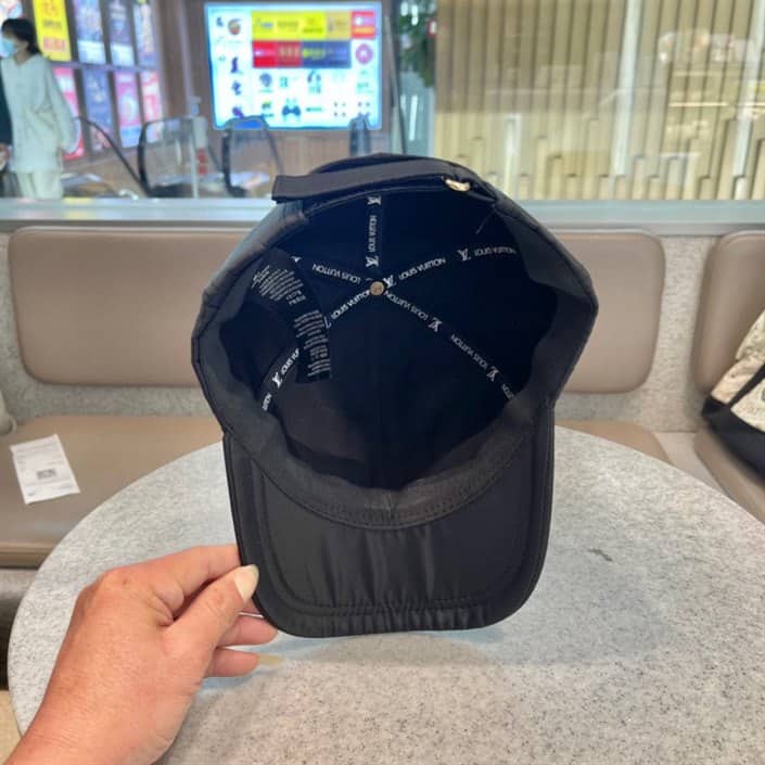 Louis Vuitton Cap - LHC07