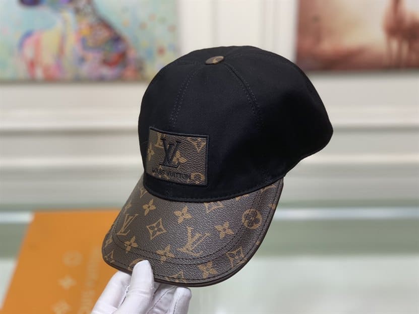Louis Vuitton Cap - LHC18
