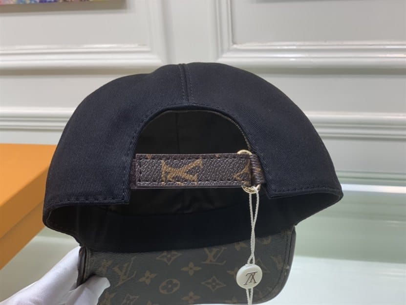 Louis Vuitton Cap - LHC18