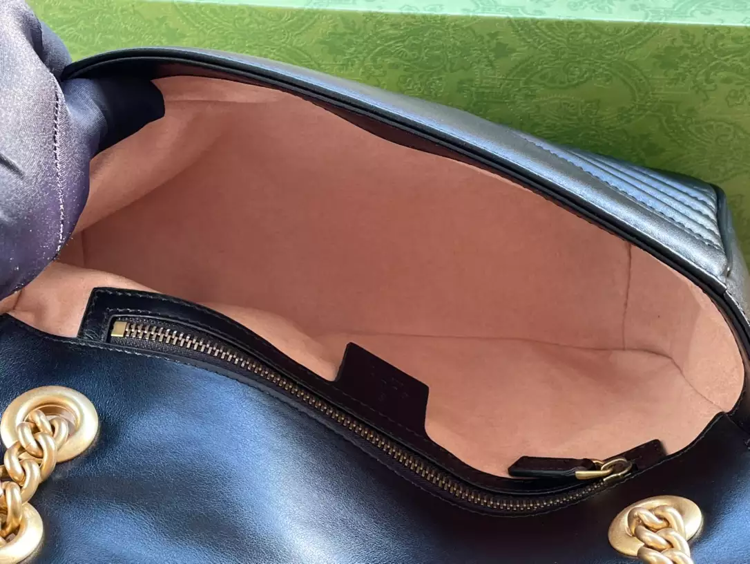 GG MARMONT SMALL SHOULDER BAG - GBC097